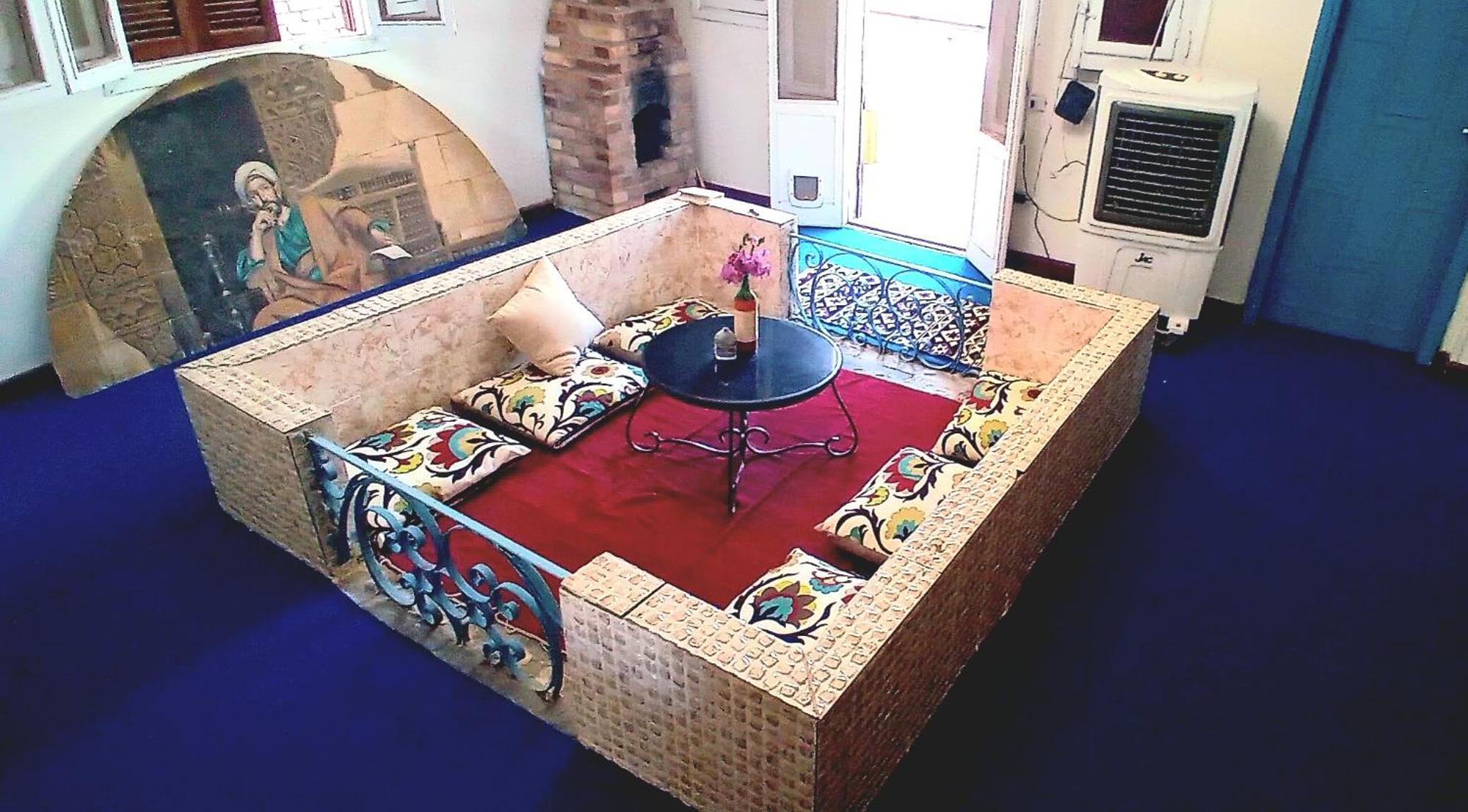 Hana Hostel *